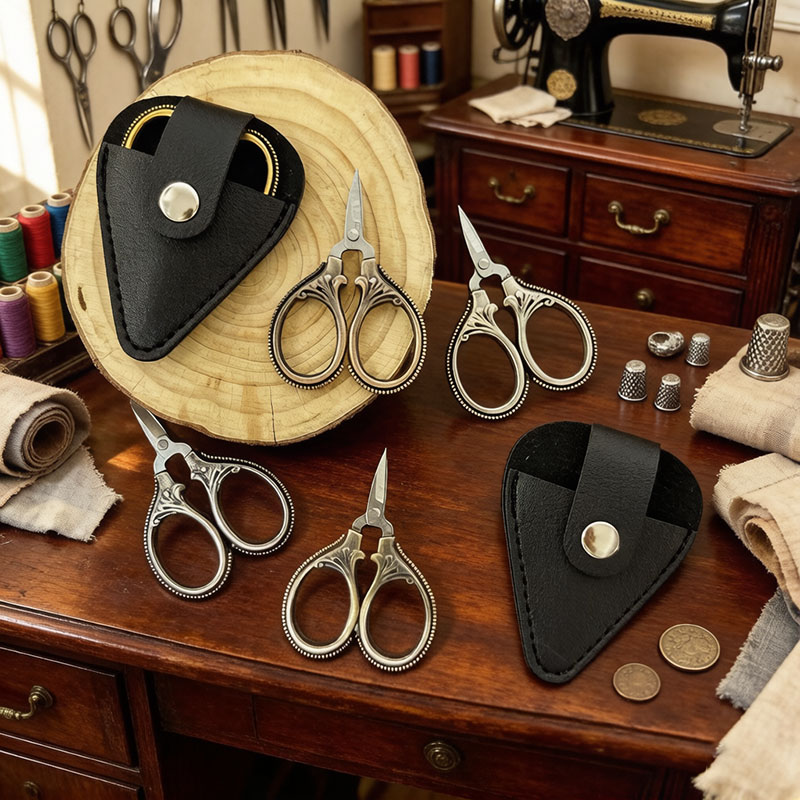 Mini Vintage Scissors with PU  - Leather Work In Art recensie en prijs